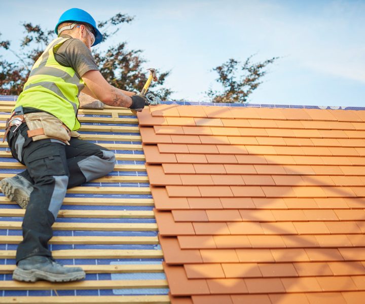 Benefits of hiring professional roofers – Expertise and quality workmanship